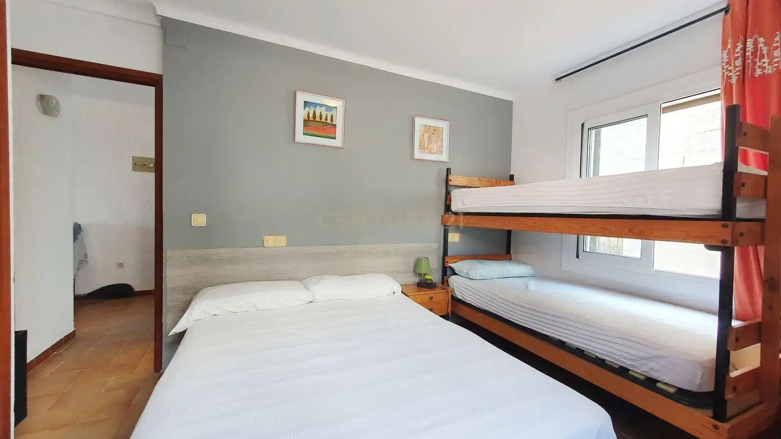 Dormitori de Apartament en venda en Llançà