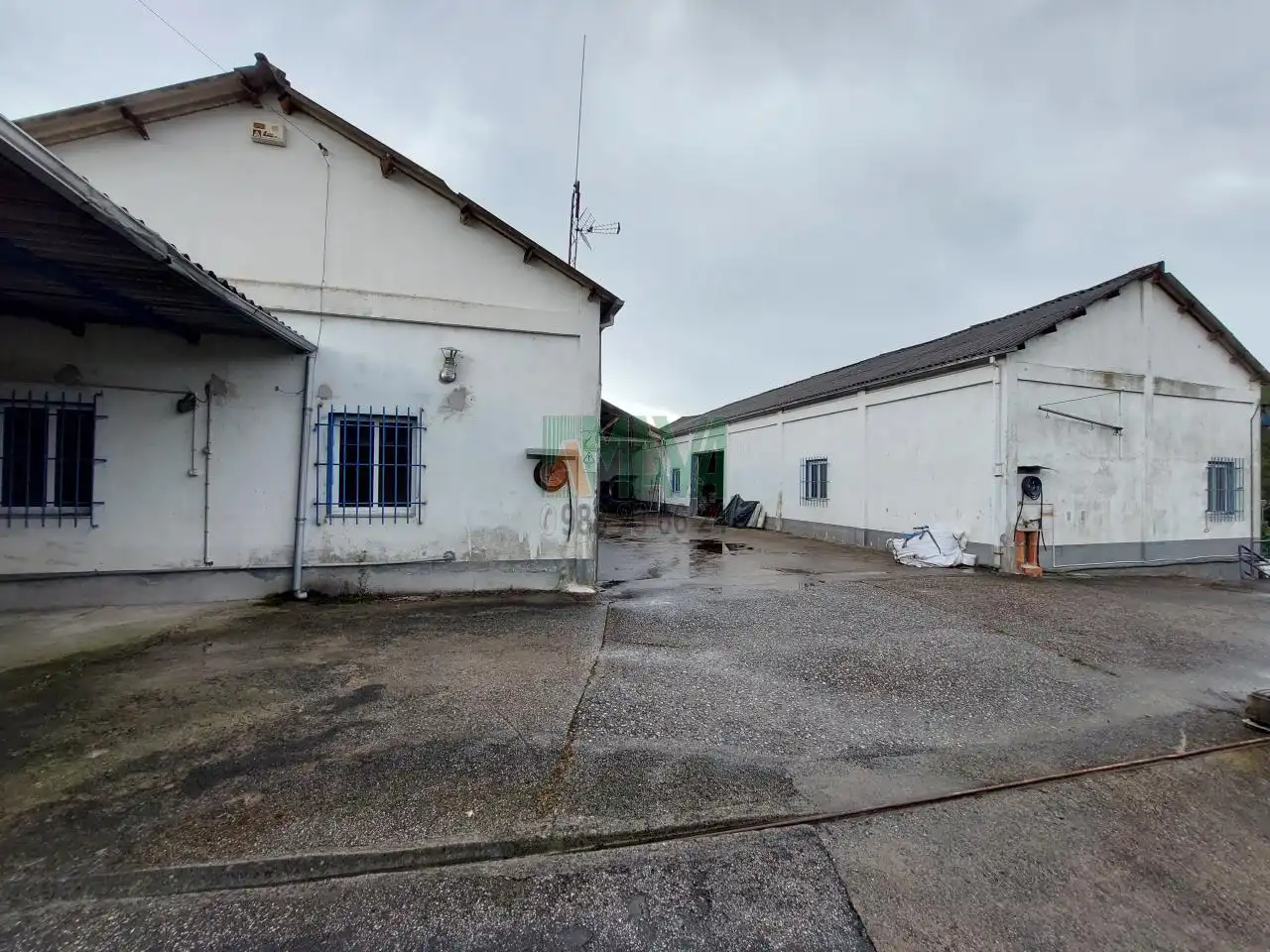 Industrial building for sale in Vistahermosa