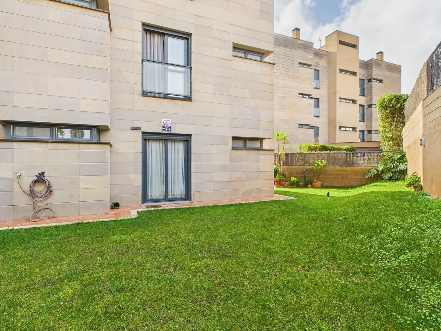 Jardí de Planta baixa en venda en  Palma de Mallorca amb Aire condicionat, Calefacció i Jardí privat
