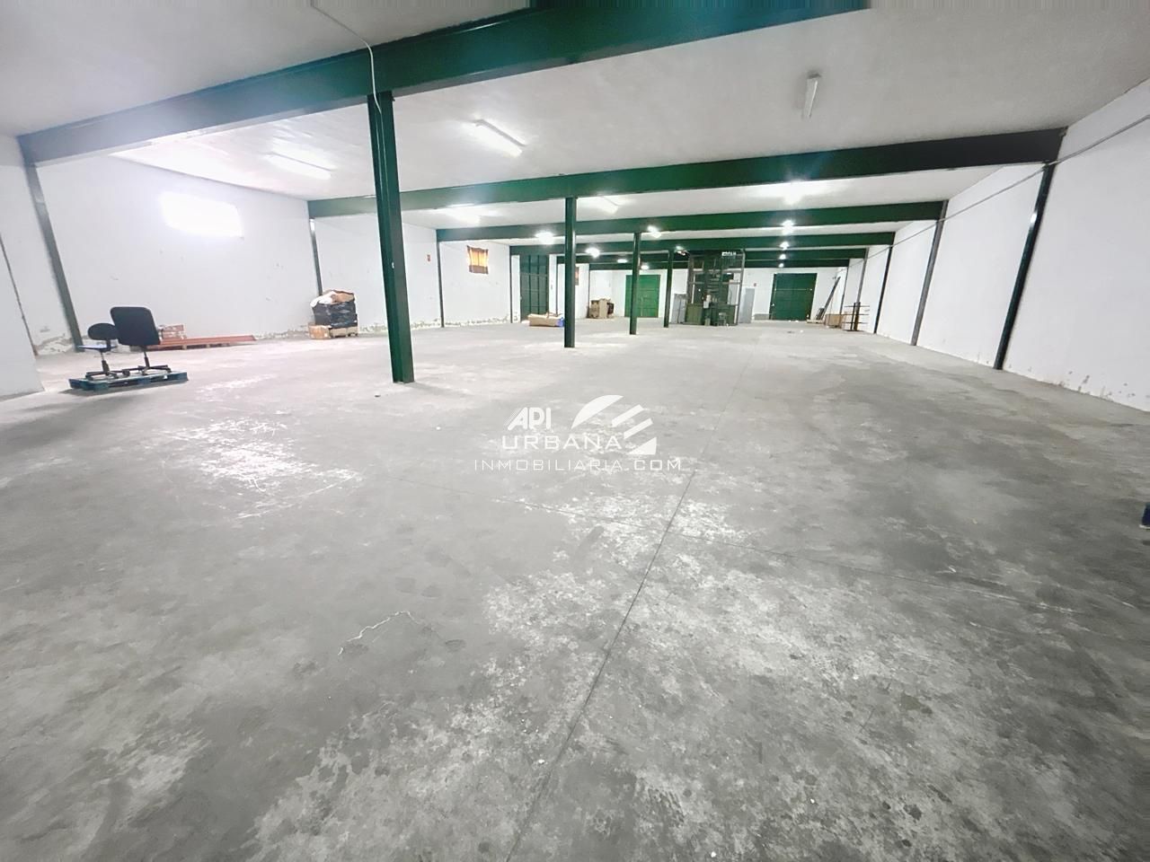 Nave industrial de alquiler en Lucena