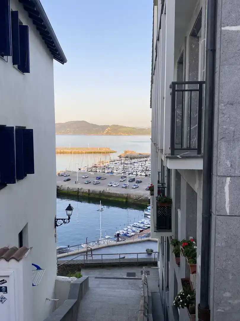 Außenansicht von Wohnung zum Verkauf in Getaria