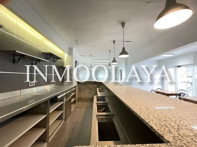 Local comercial en Venta en La Marina del Port