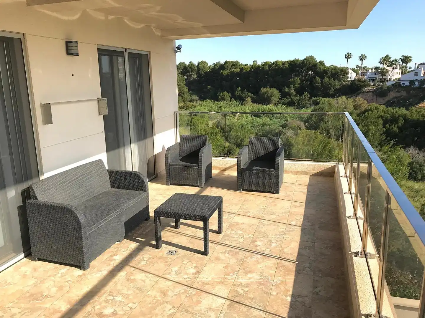 Terrasse von Wohnungen zur Miete in Orihuela mit Klimaanlage, Schwimmbad und Möbliert