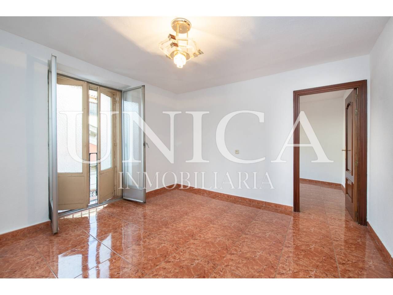 Habitación de Piso en venta en  Madrid Capital con Aire acondicionado, Balcón y Alarma