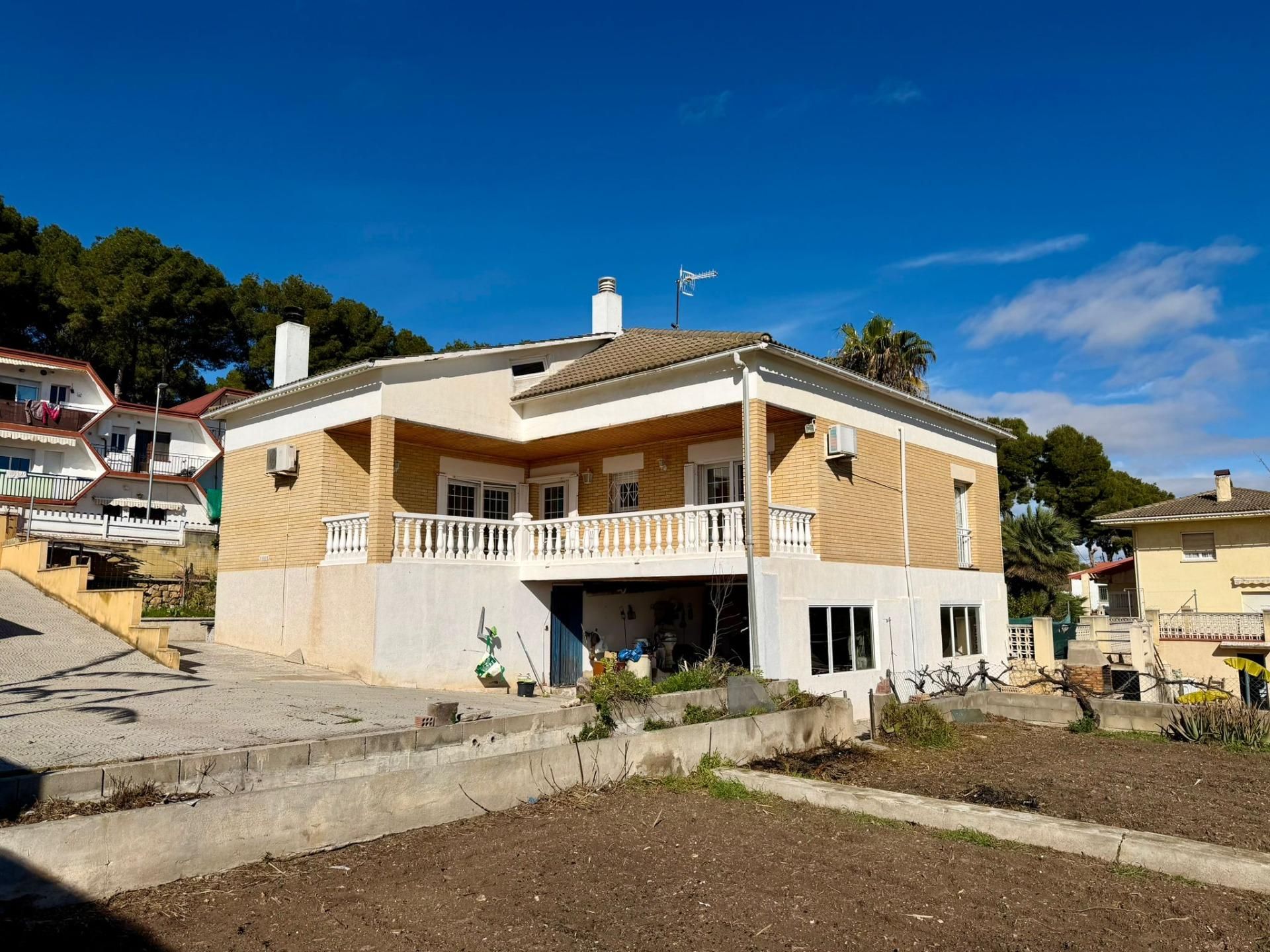 Exterior view of House or chalet for sale in Calafell  with Air Conditioner, Private garden and Terrace