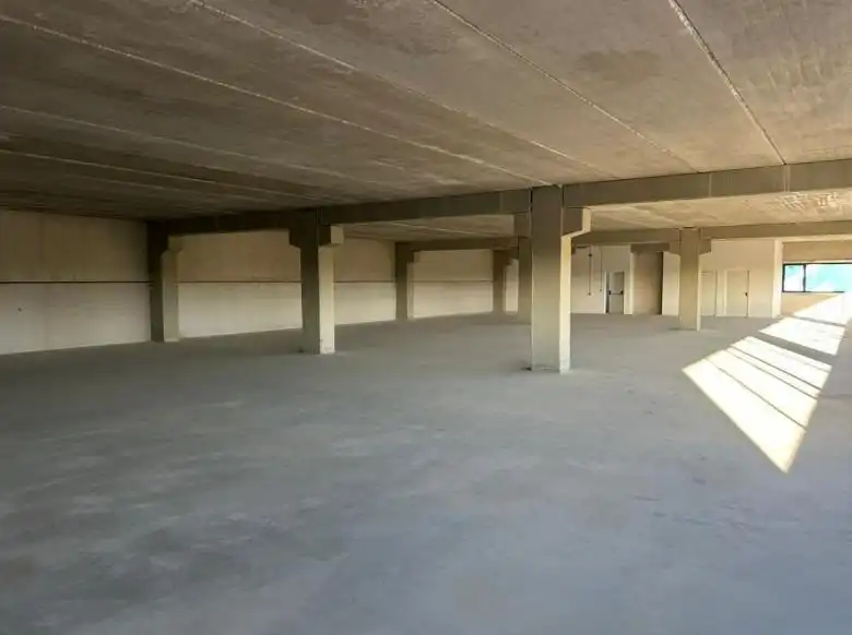 Oficina de lloguer en Paterna