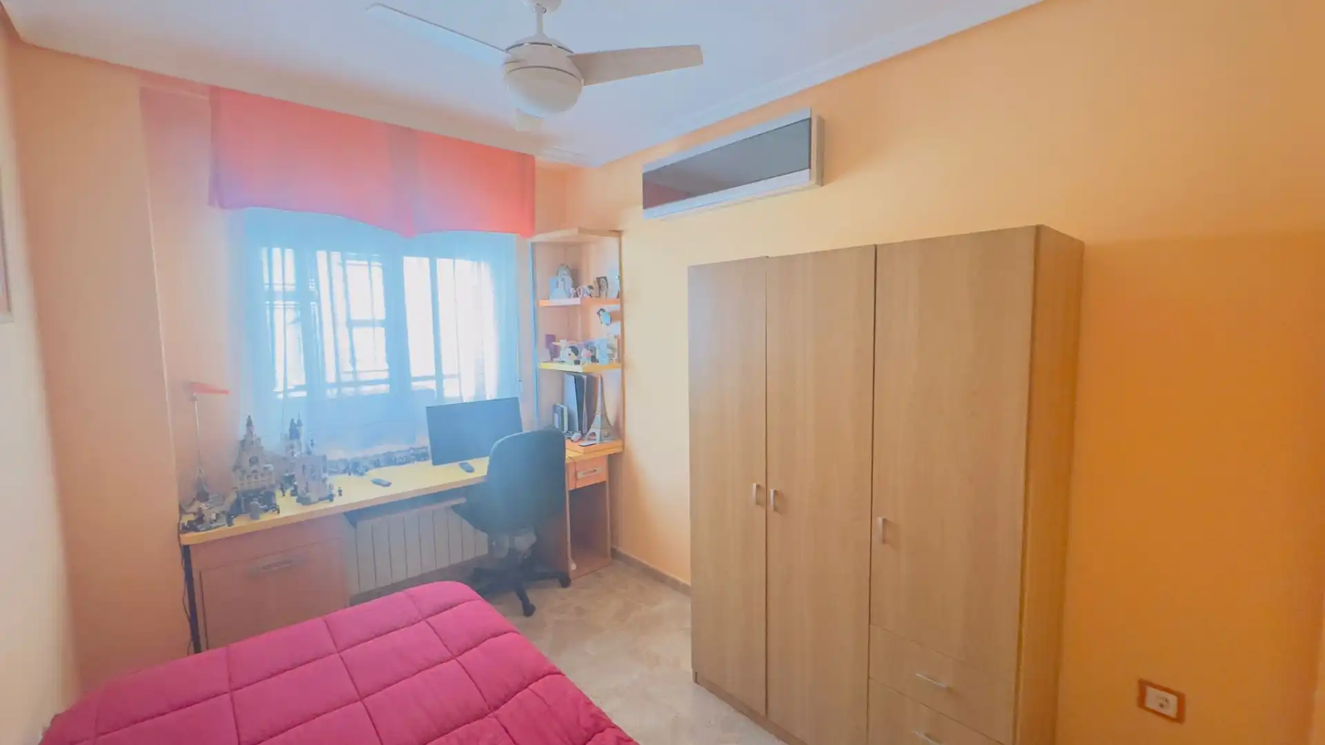 Schlafzimmer von Wohnung zum Verkauf in Albacete mit Klimaanlage, Heizung und Privatgarten