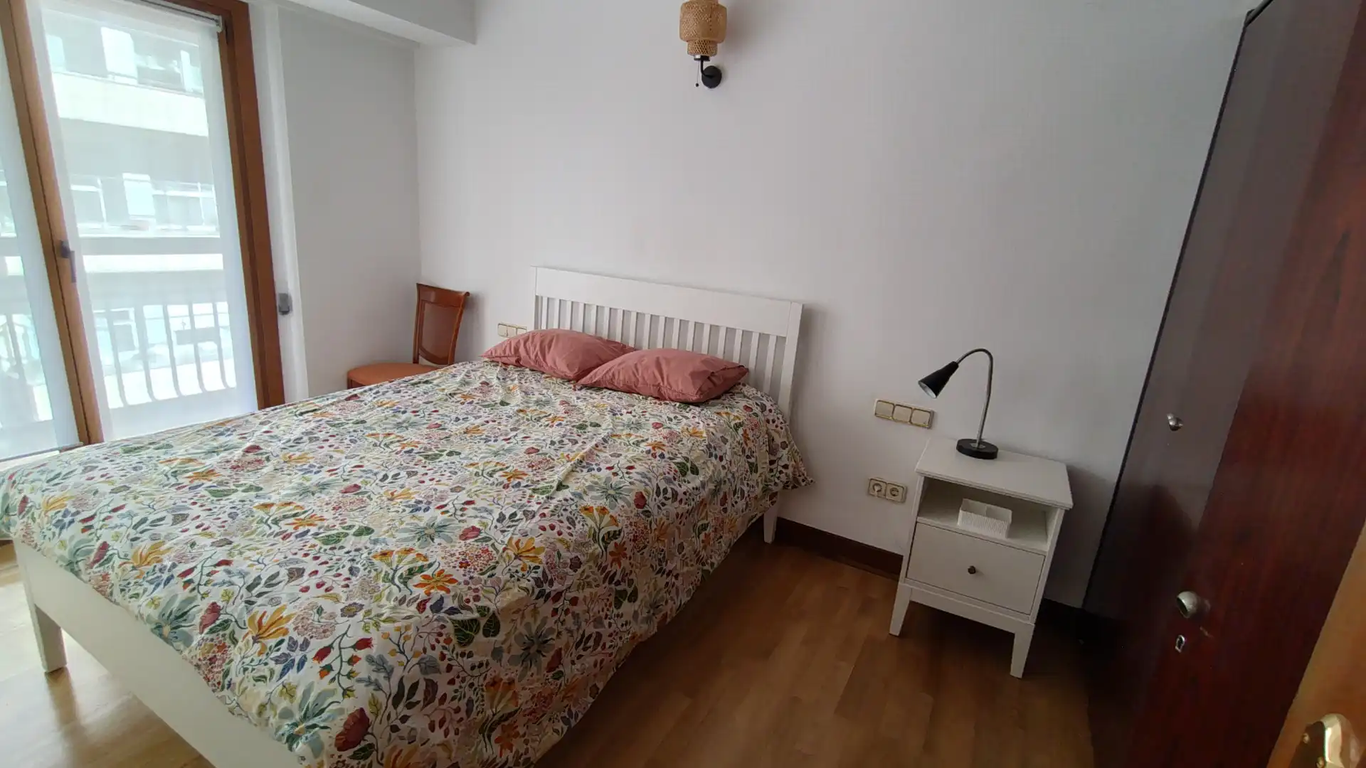 Piso de alquiler en Área Romántica