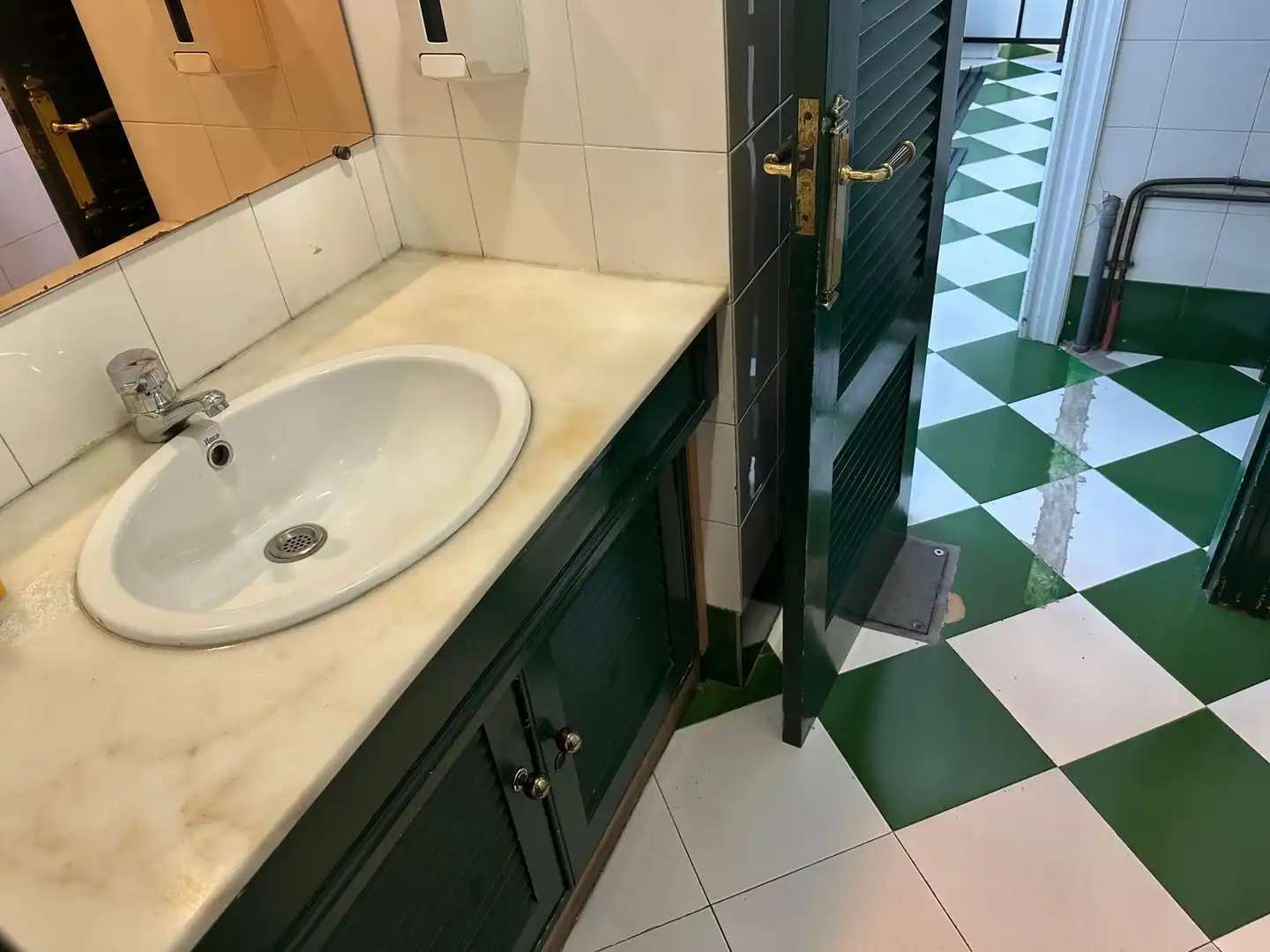 Baño de Local de alquiler en Donostia - San Sebastián 