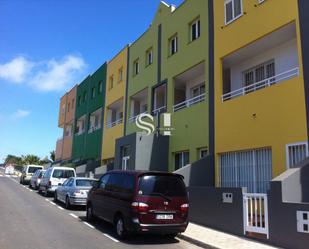 Exterior view of Flat to rent in  Santa Cruz de Tenerife Capital  with Air Conditioner, Heating and Terrace