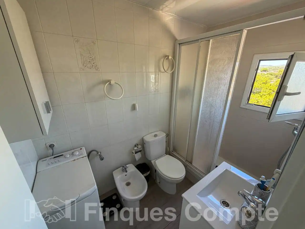 Bany de Apartament en venda en Roda de Berà amb Aire condicionat, Terrassa i Traster