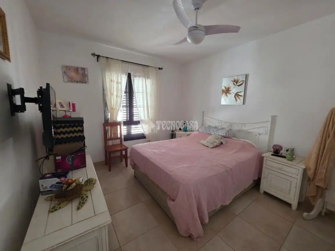 Habitación de Casa adosada en venta en San Bartolomé