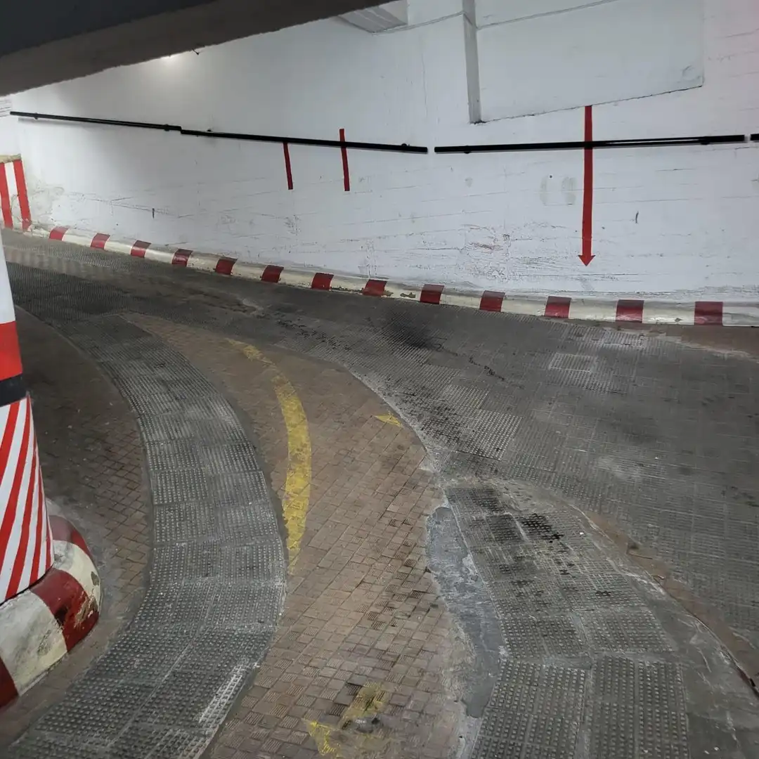 Garage zur Miete in Basurtu
