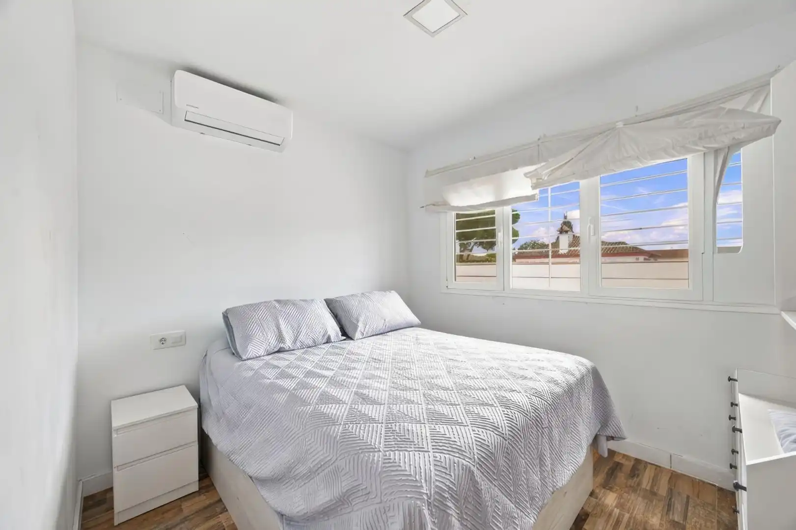Chalet con piscina en venta en Pelagatos - Pago del Humo, imagen 18