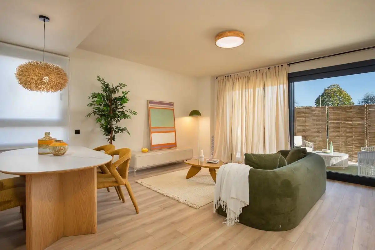 Sala de estar de Piso en venta en Pals con Aire acondicionado, Calefacción y Piscina comunitaria