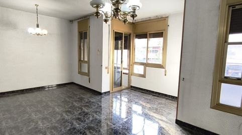 Foto 2 de Piso en venta en Avinguda de la Verge de Montserrat, Centre, El Prat de Llobregat