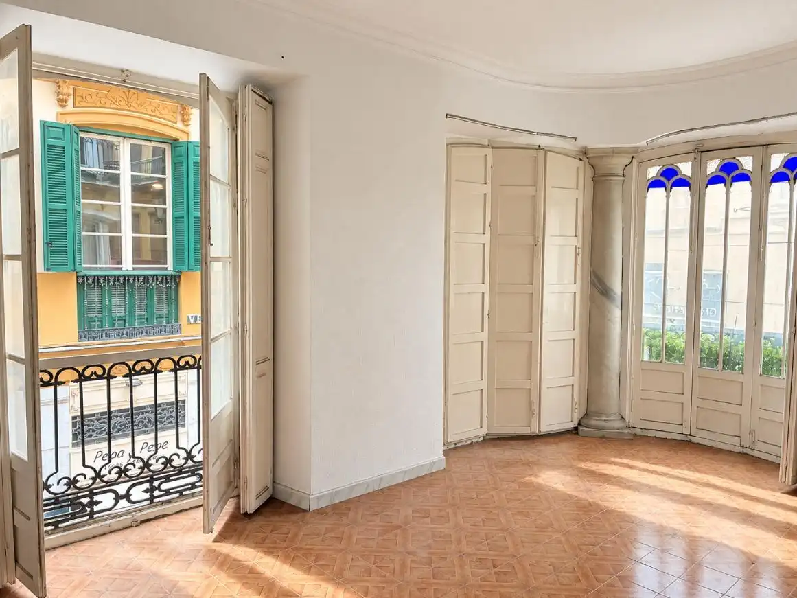 Flat with lift for sale in Calle Luis de Velázquez, imagen 2
