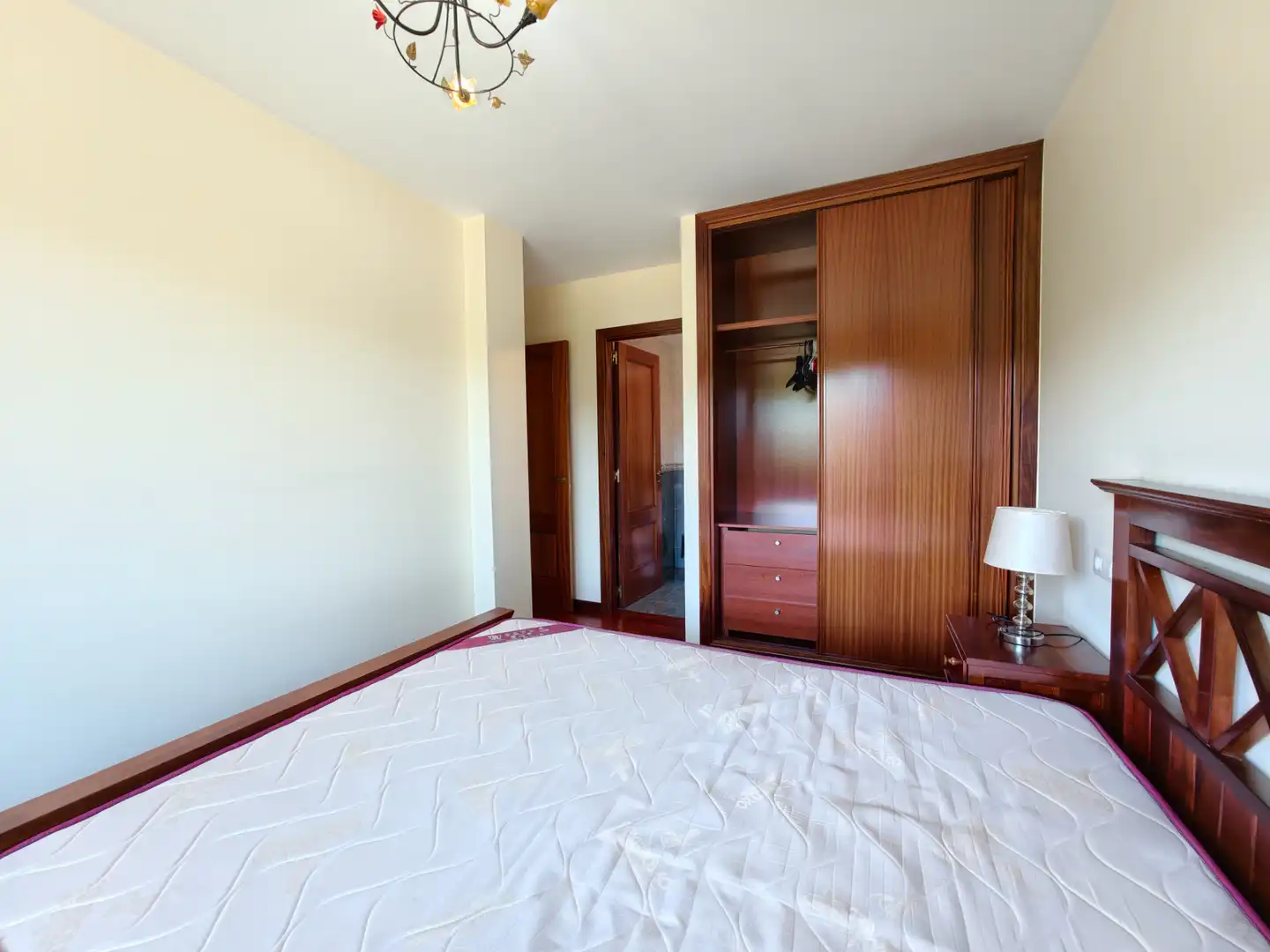 Habitación de Piso en venta en Rianxo, A Coruña