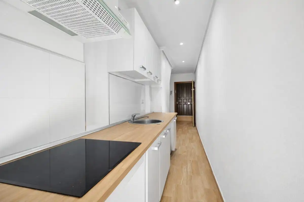 Cocina de Planta baja en venta en  Madrid Capital con Aire acondicionado y Calefacción