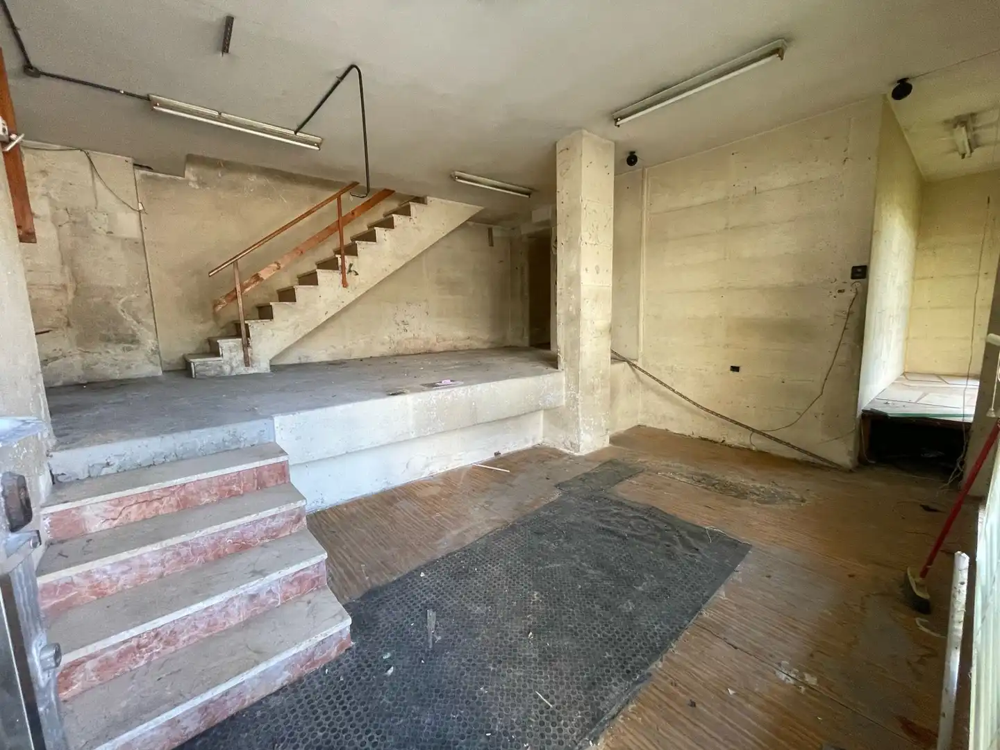 Local comercial en alquiler en Santa Uxía de Ribeira, imagen 2