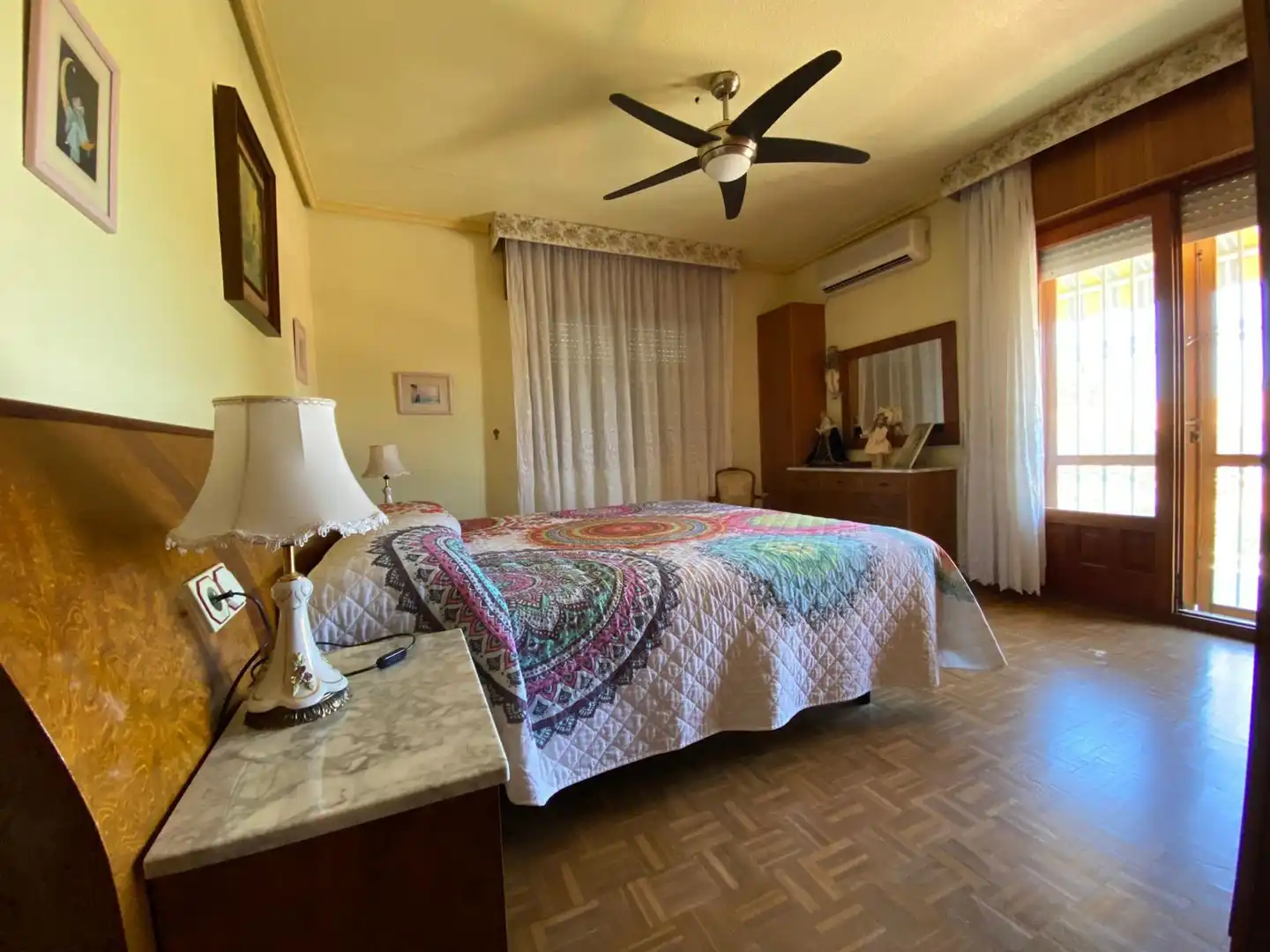 Dormitori de Casa o xalet en venda en La Nucia amb Aire condicionat, Jardí privat i Terrassa
