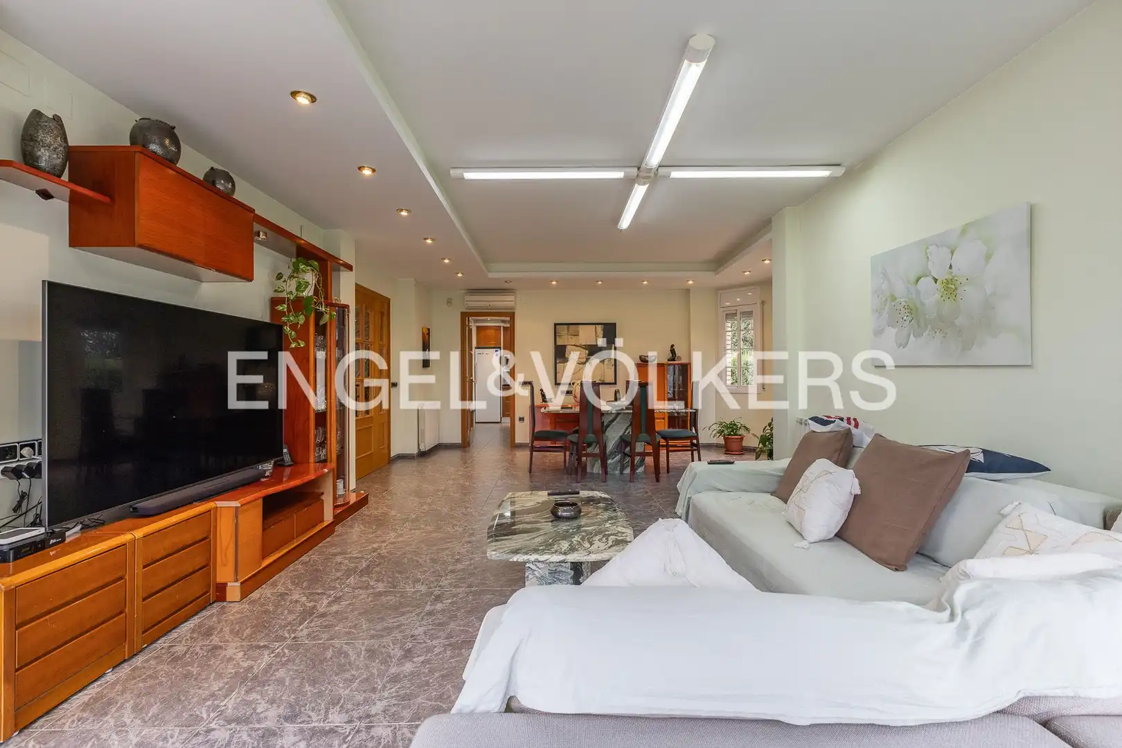Sala d'estar de Casa o xalet en venda en Castellar del Vallès amb Aire condicionat, Calefacció i Jardí privat