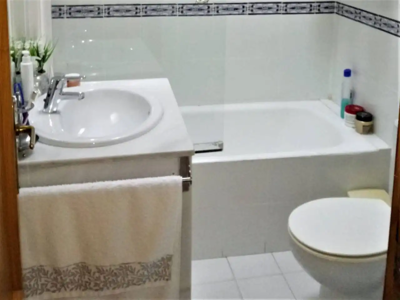 Bathroom of Detached homes for sale in Roquetas de Mar  with Community pool