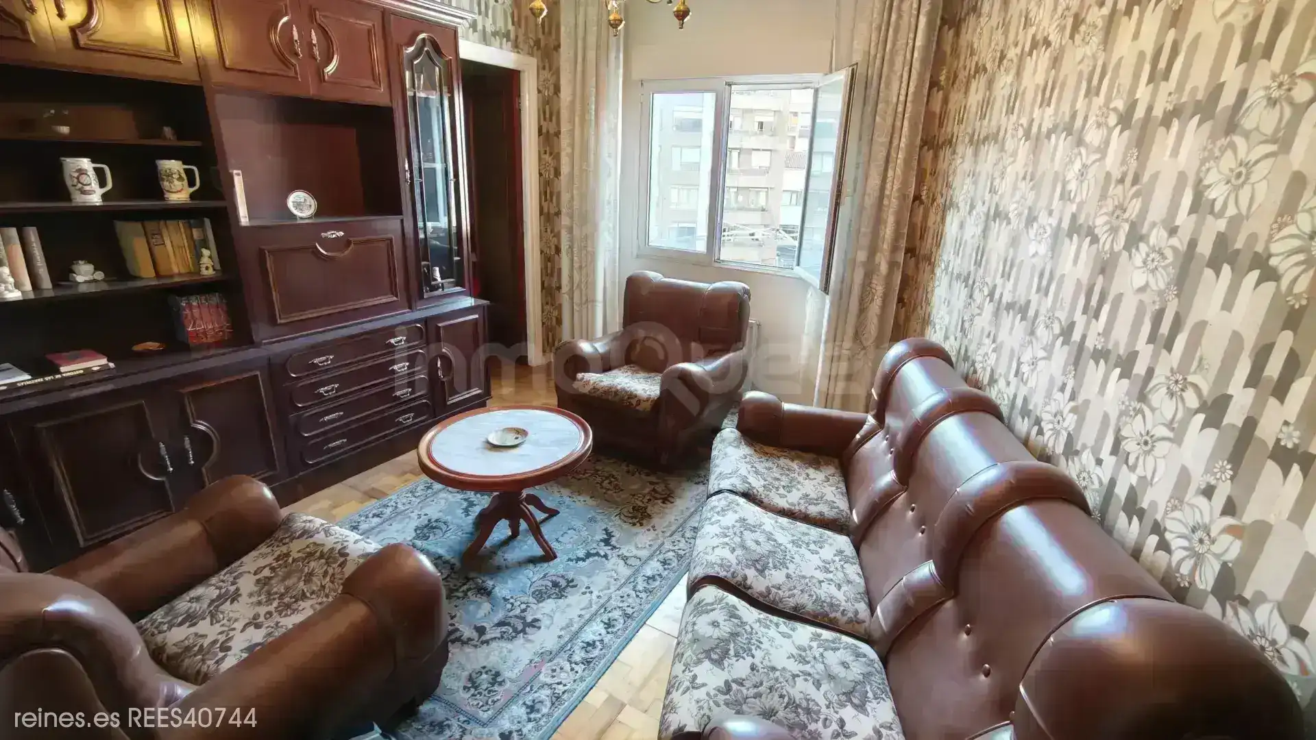 Sala de estar de Piso en venta en Torrelavega  con Calefacción, Terraza y Amueblado