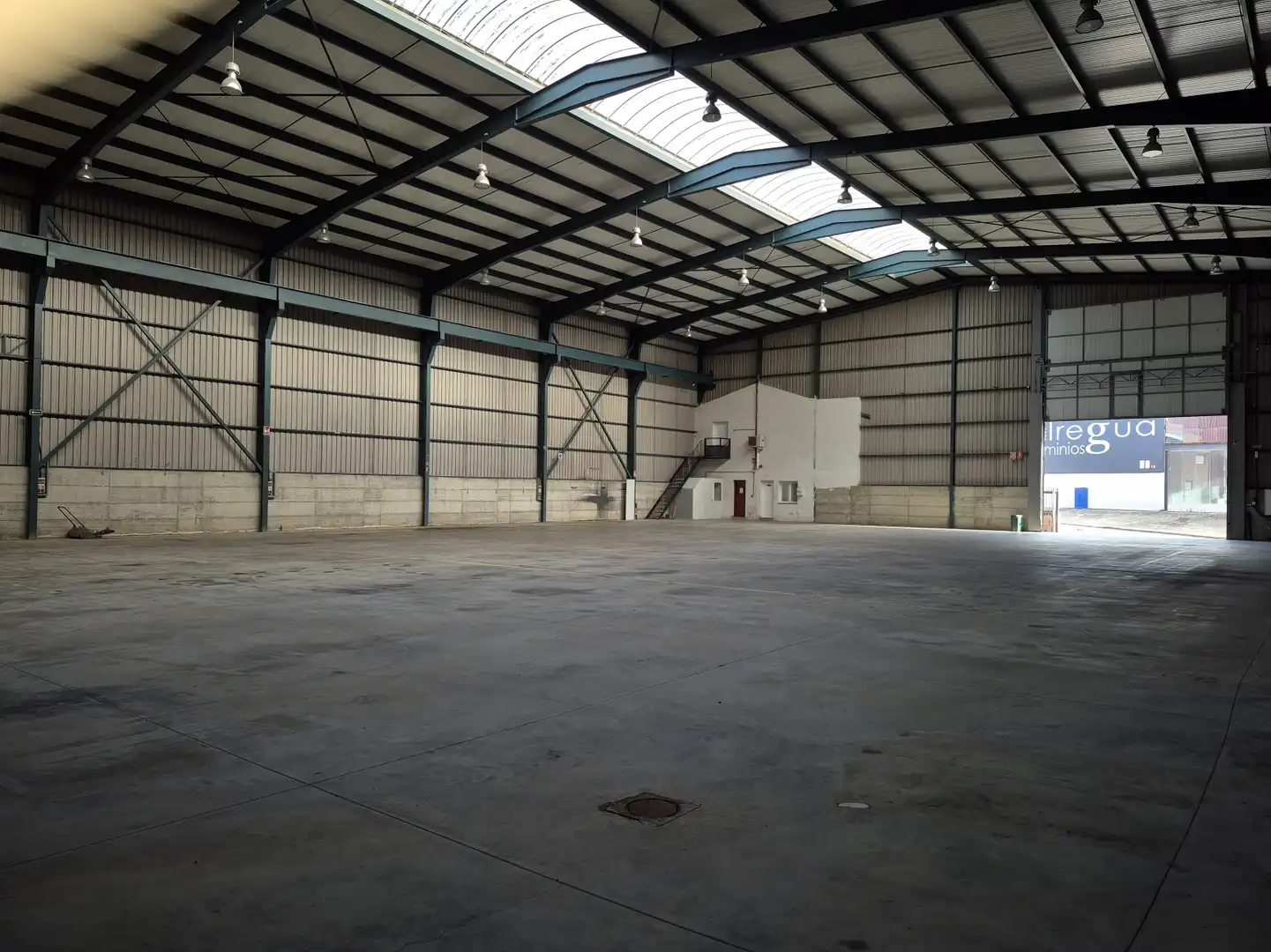 Nave industrial in vendita a Albelda de Iregua - La Yasa, imagen 3