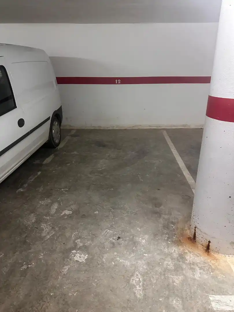 Individuel avec ascenseur à vendre à Carrer del Doctor Severo Ochoa 20, imagen 3