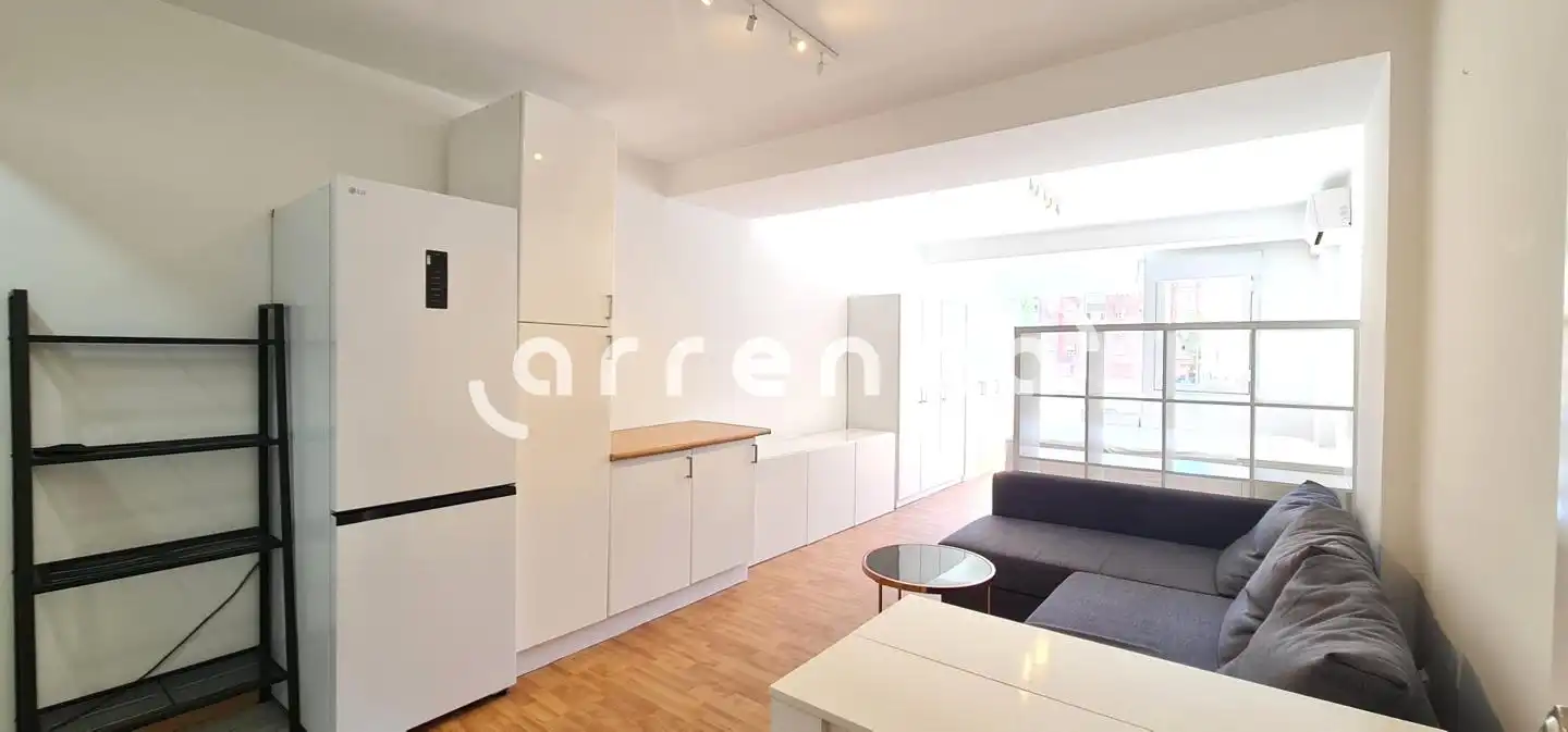 Exterior view of Study for rent in Madrid  with Air Conditioner and Furnished
