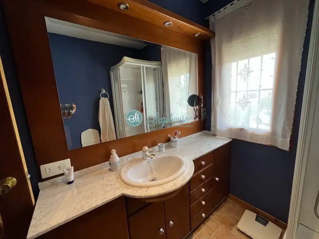 Baño de Casa o chalet en venta en Valverde del Majano con Calefacción, Terraza y Trastero