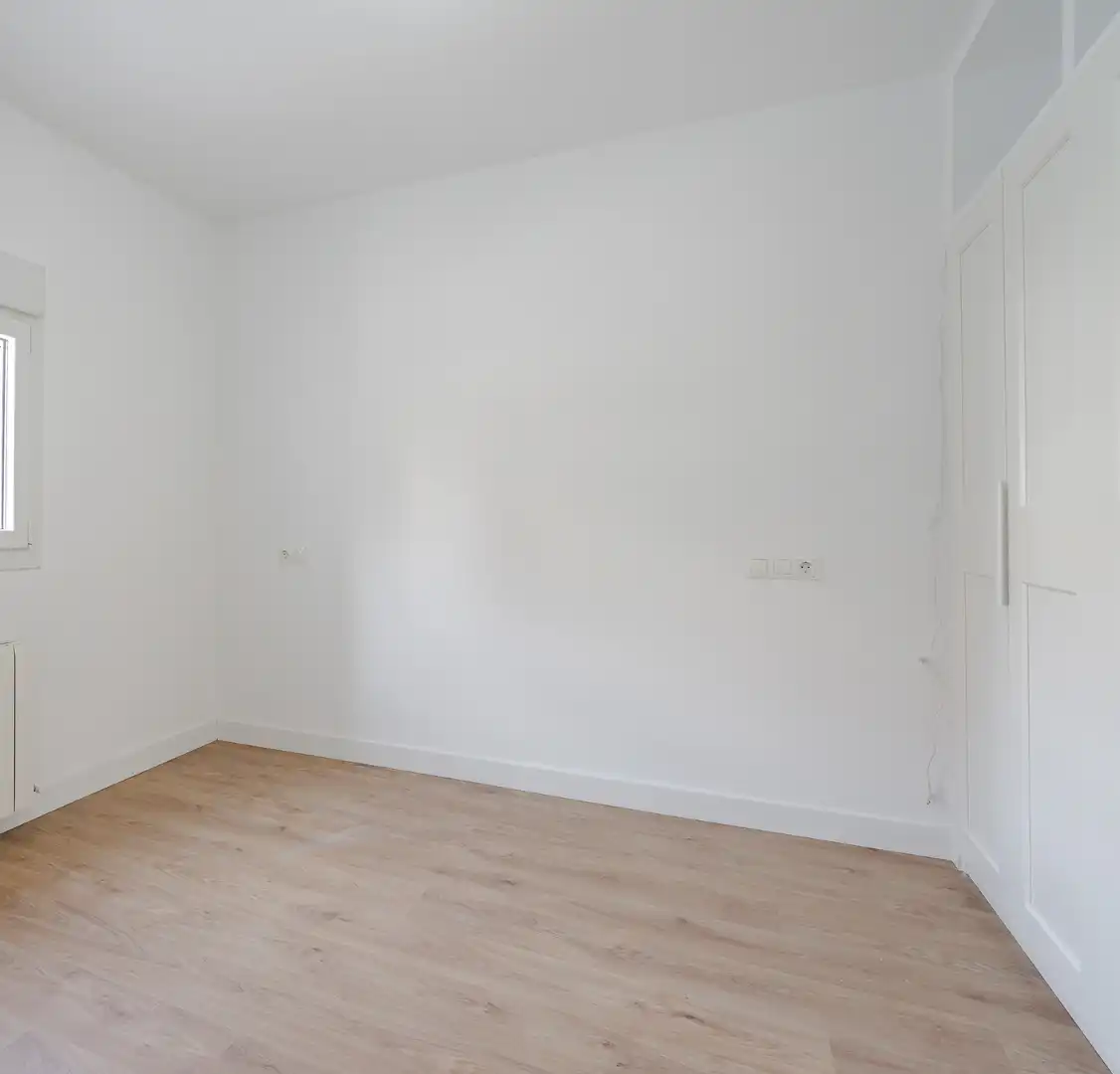 Schlafzimmer von Wohnung zum Verkauf in Madrid mit Klimaanlage und Heizung