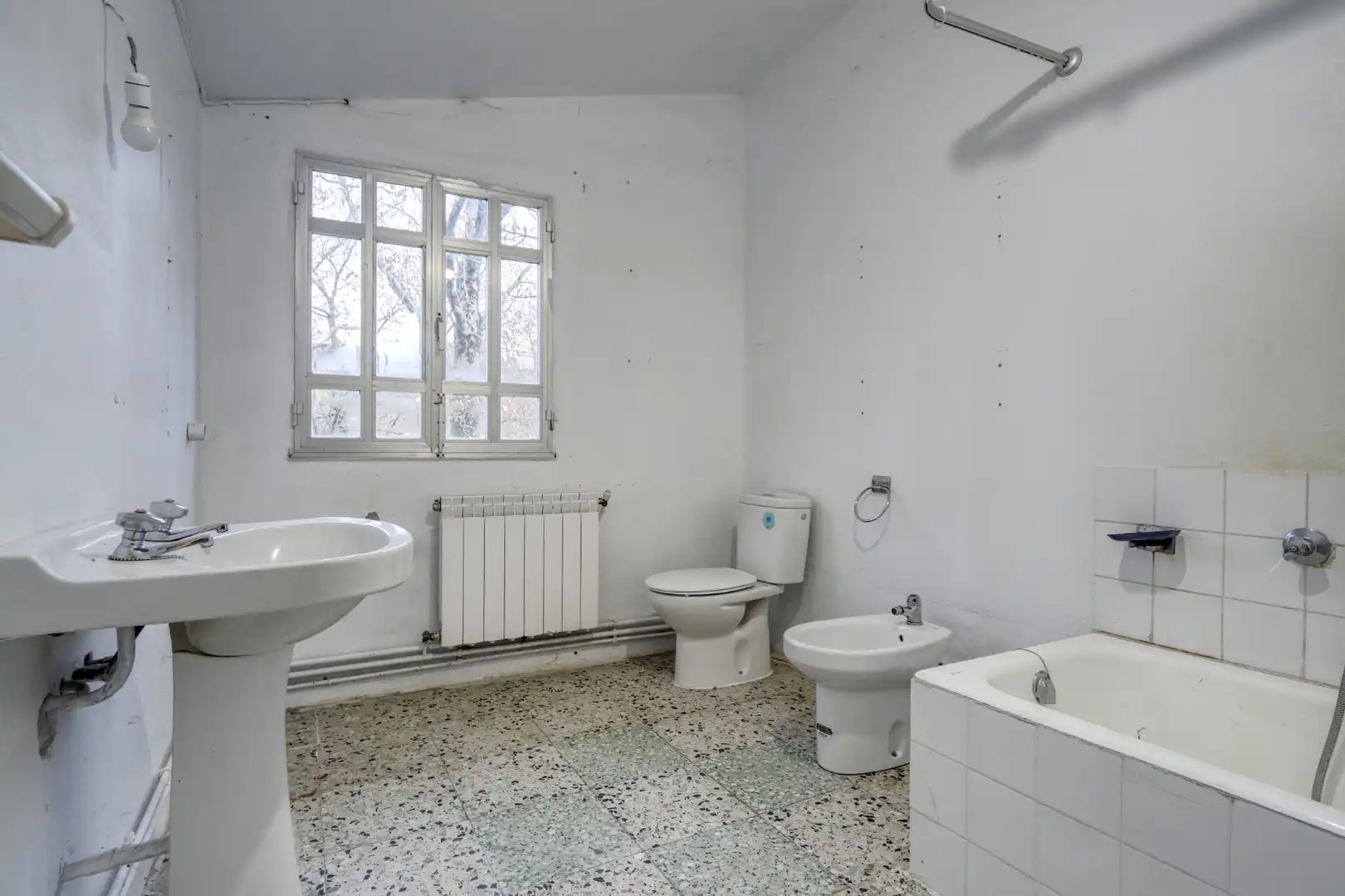 Bany de Casa o xalet en venda en Silleda amb Calefacció, Jardí privat i Terrassa