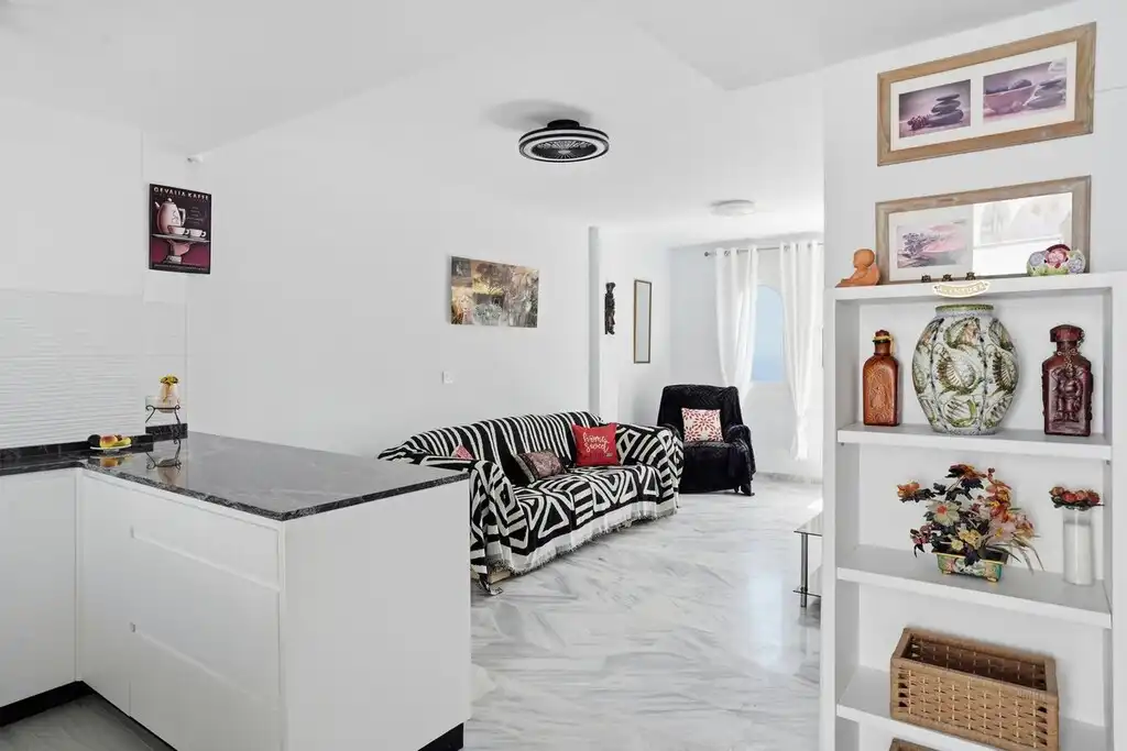 Penthouse with pool for sale in Benalmádena pueblo, imagen 7