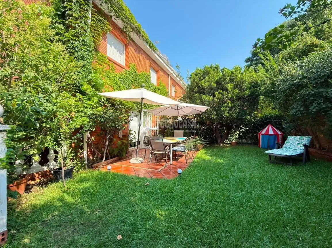 Jardín de Casa adosada en venta en Móstoles