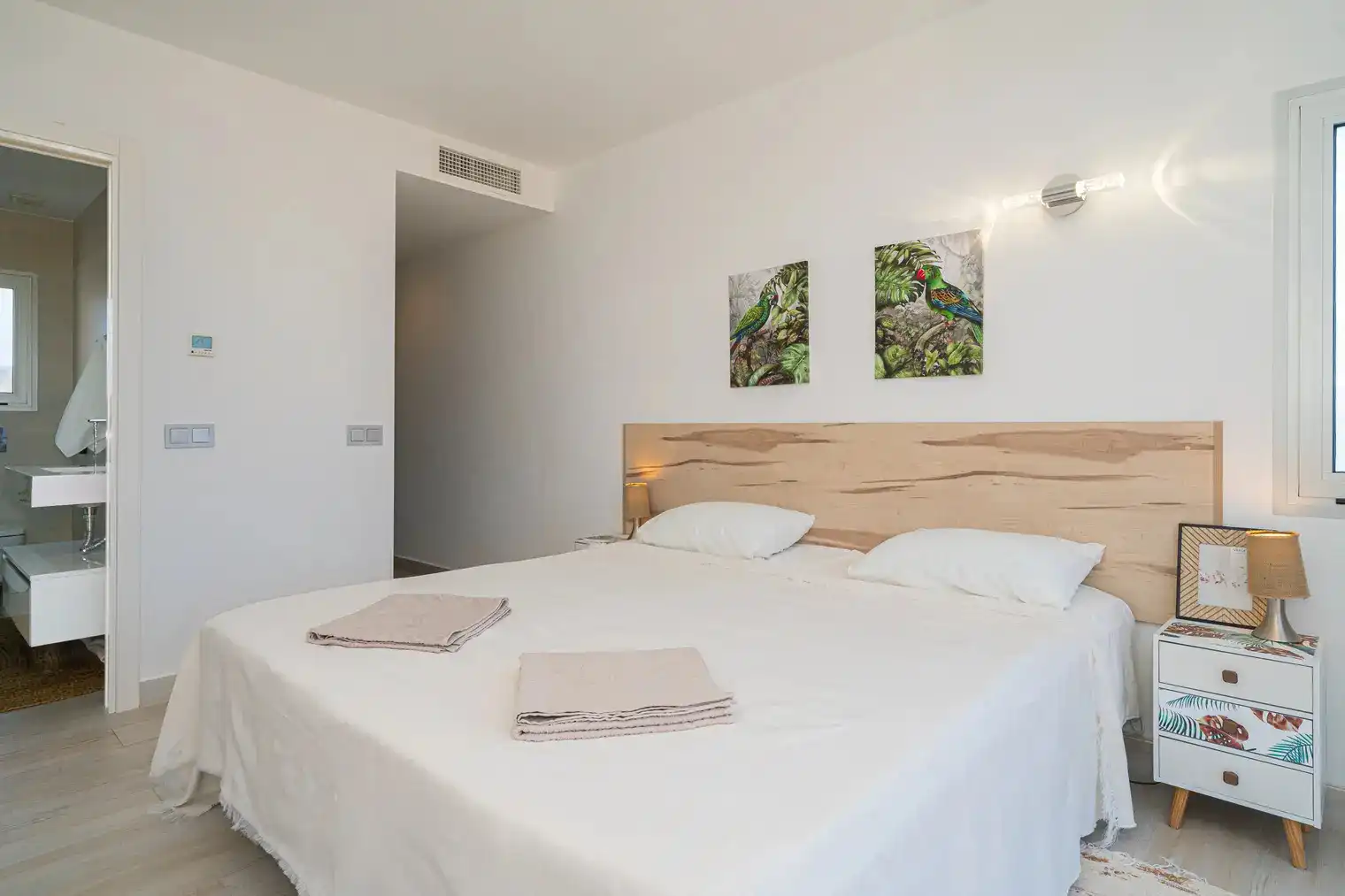 Habitación de Casa o chalet en venta en Finestrat con Aire acondicionado, Calefacción y Jardín privado