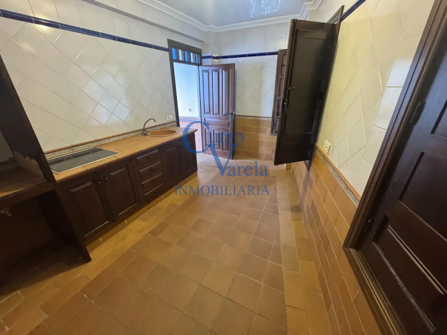Kitchen of Houses for sale in Dos Hermanas  with Air Conditioner, Heating and Storage room