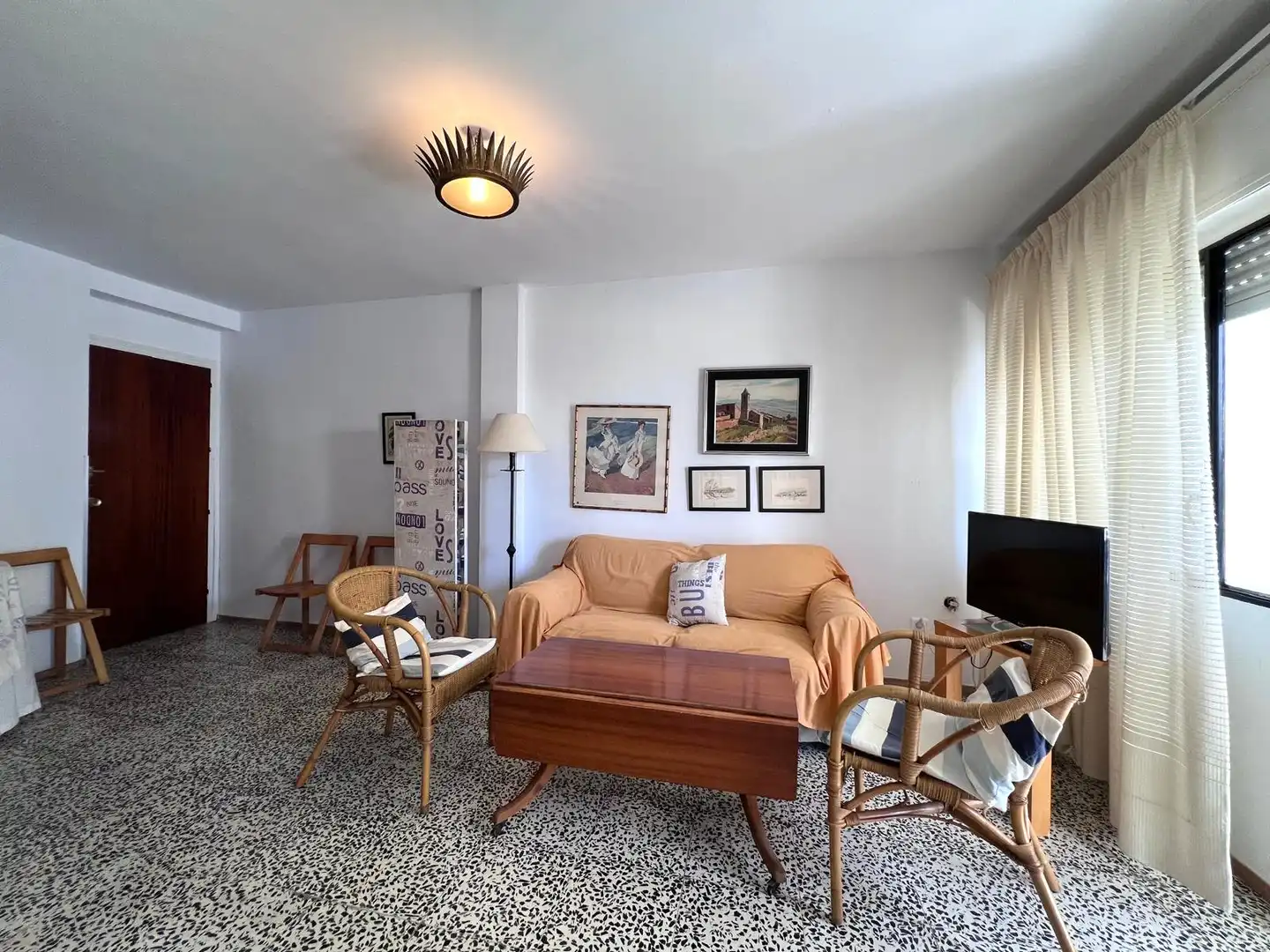 Sala d'estar de Apartament en venda en La Antilla amb Terrassa i Moblat