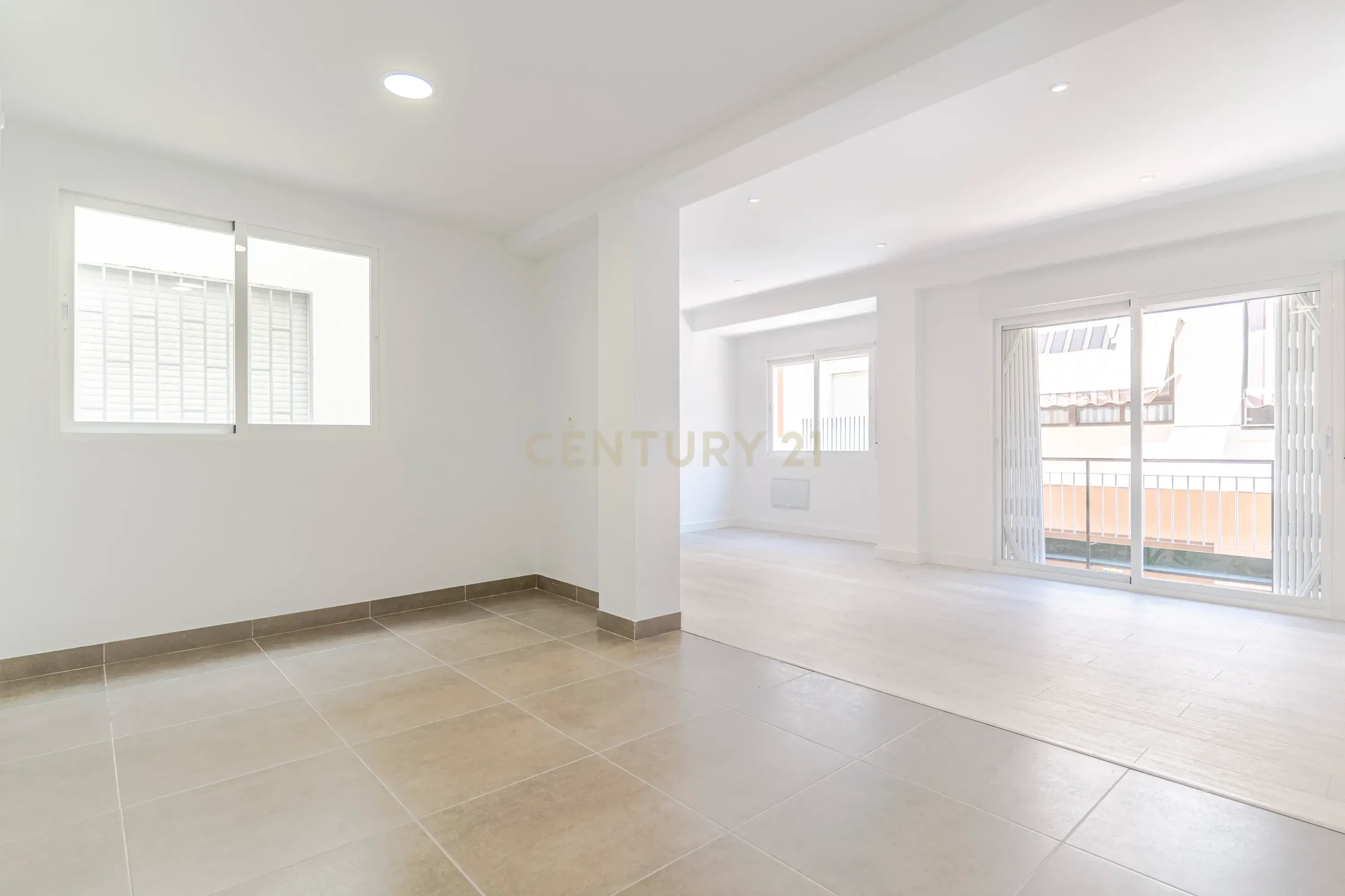 Exterior view of Flat for sale in Motril  with Air Conditioner and Terrace