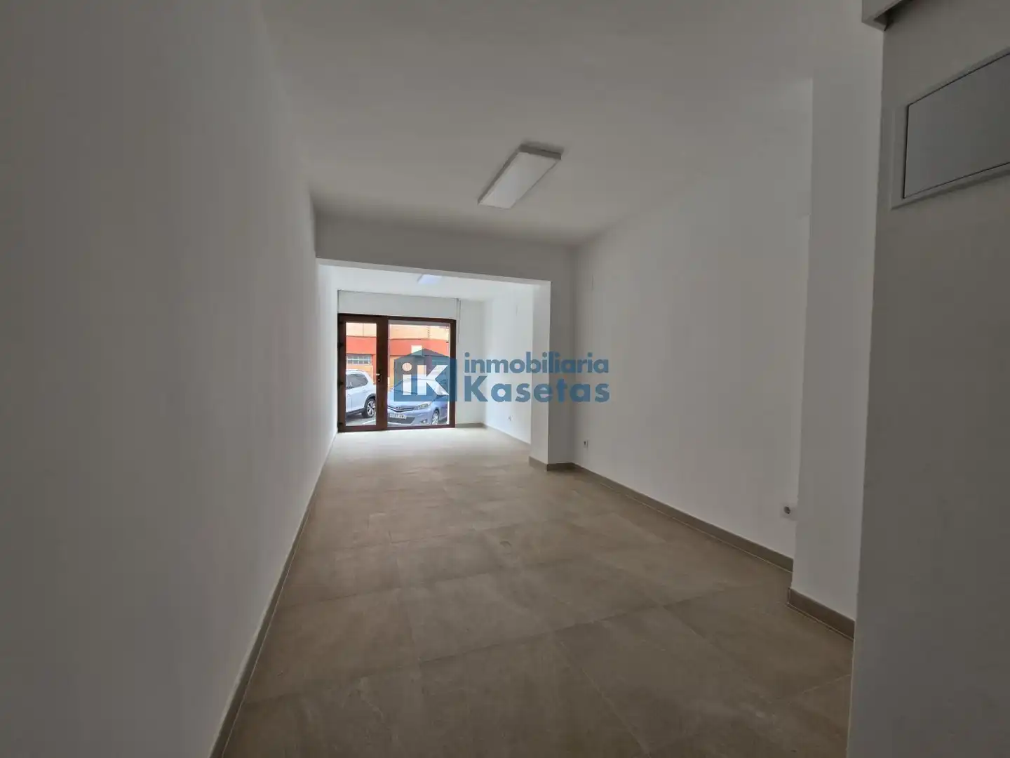 Locale commerciale in affitto a Centro - Ariz - Uribarri, imagen 7