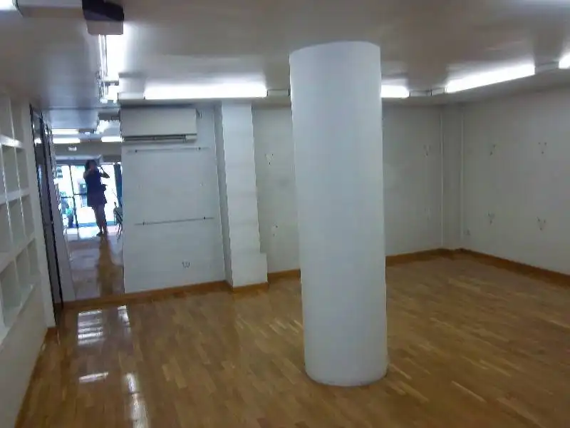 Business premises to rent in Casco Antiguo, imagen 10