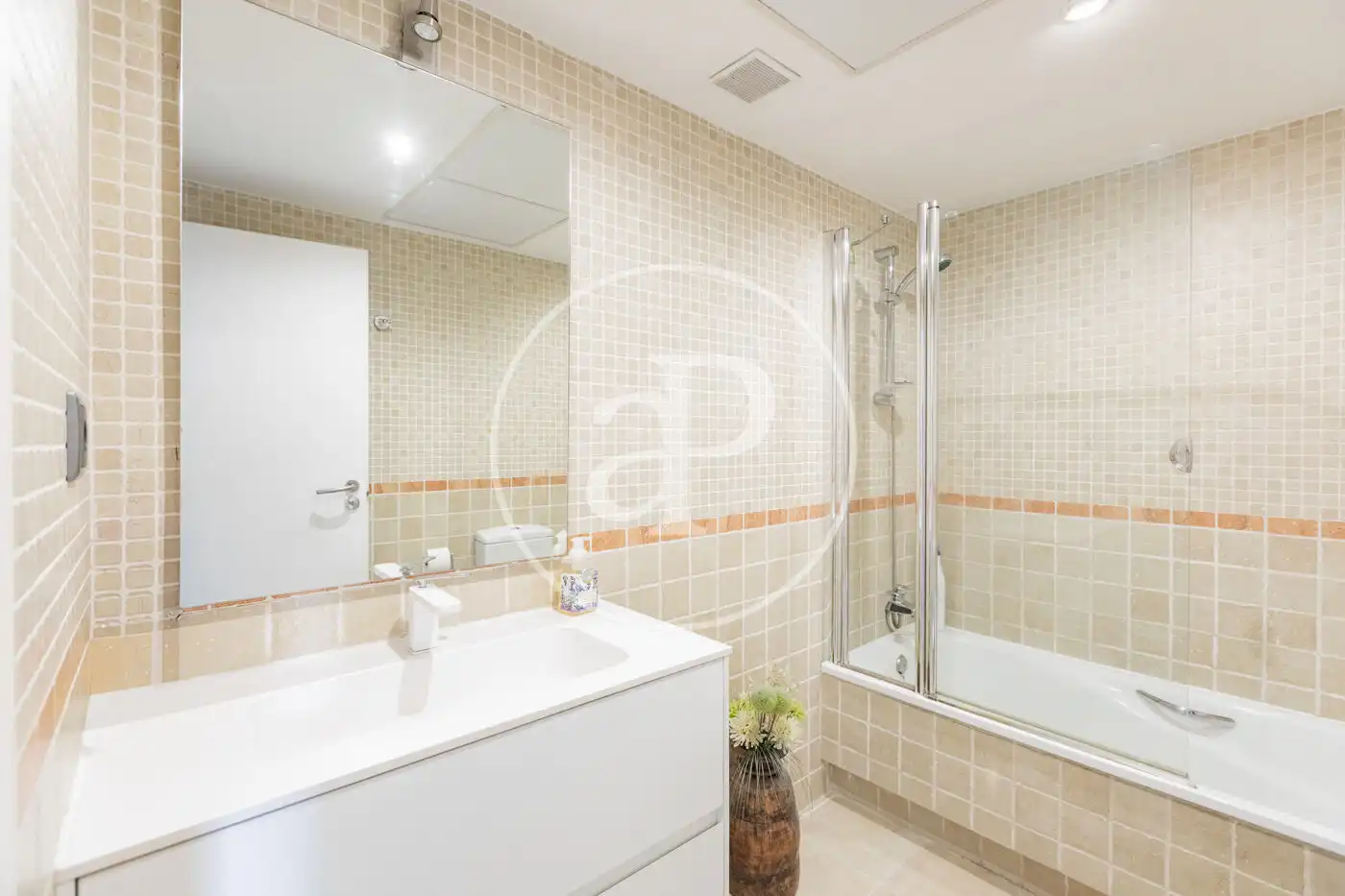 Baño de Piso en venta en Madrid con Aire acondicionado, Calefacción y Terraza