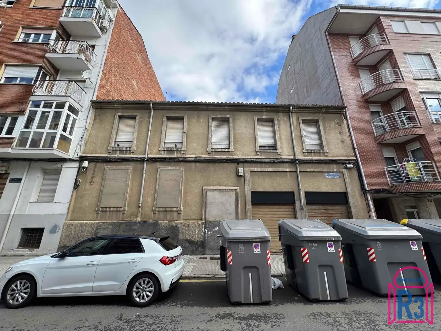 Edifici en venda a Relojero Losada, Crucero