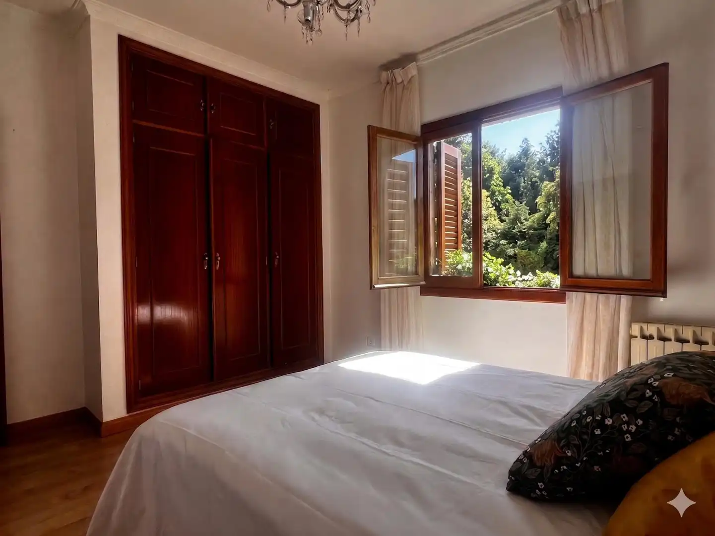 Habitación de Casa o chalet en venta en Colmenar Viejo con Calefacción, Jardín privado y Trastero
