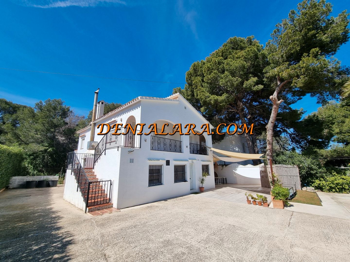 Exterior view of House or chalet for sale in Dénia  with Terrace, Storage room and Furnished