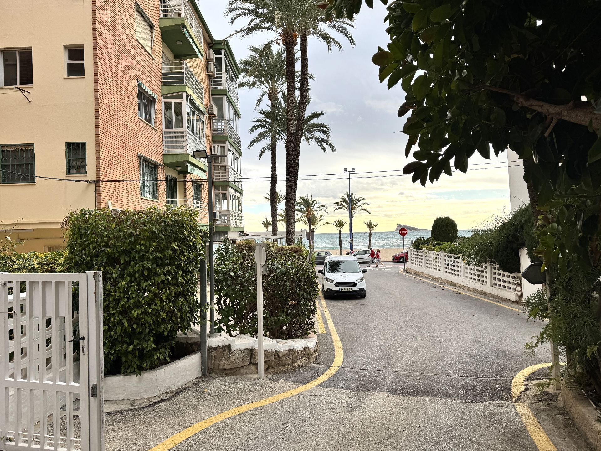 Vista exterior de Apartament de lloguer en Benidorm amb Aire condicionat, Calefacció i Terrassa