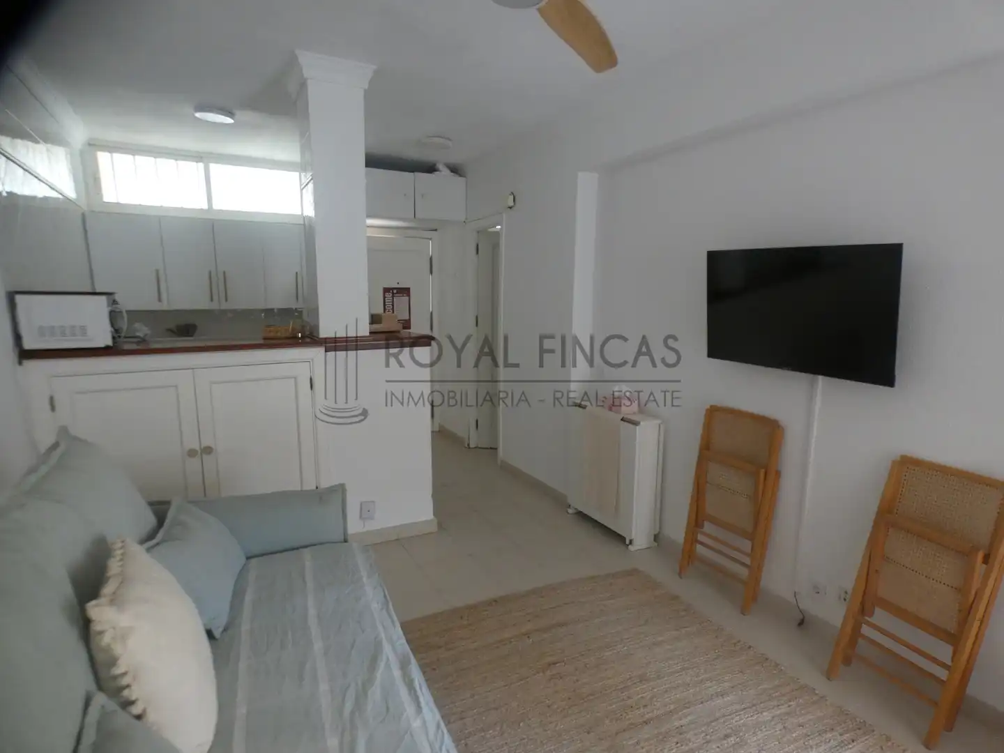 Sala de estar de Estudio en venta en Benalmádena con Terraza y Amueblado