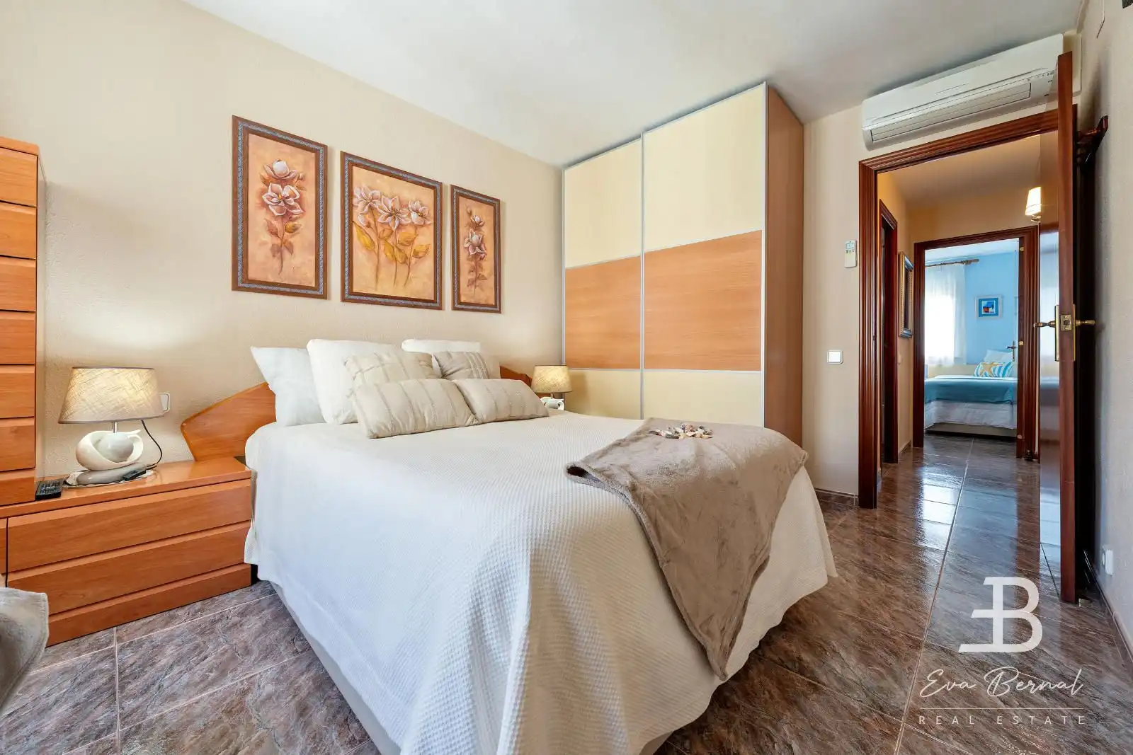 Schlafzimmer von Wohnung zum Verkauf in Vila-seca mit Klimaanlage, Heizung und Privatgarten