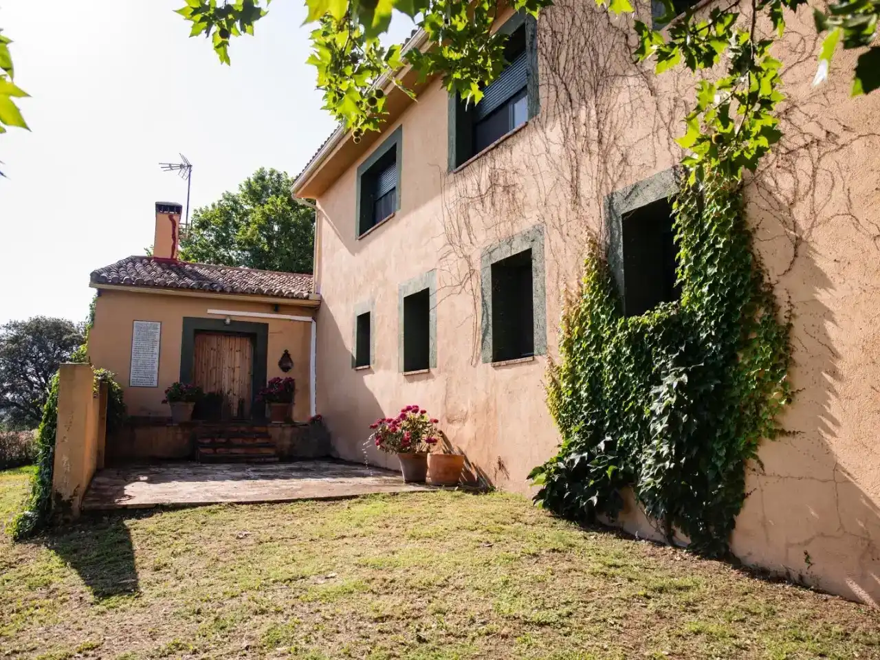 Vista exterior de Finca rústica en venda en Garvín amb Aire condicionat, Jardí privat i Piscina